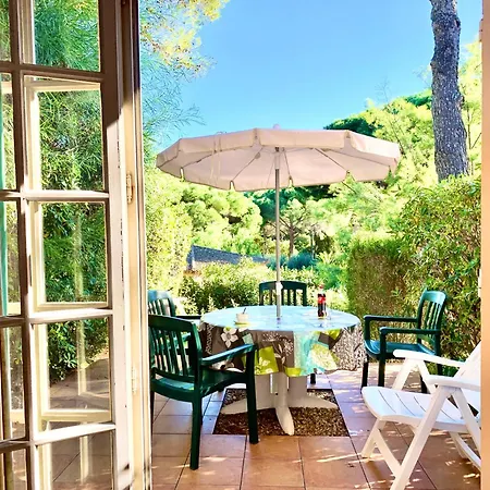 Tres Jolie Maisonnette 6-7 Pers En Cote D Azur 펜션 *